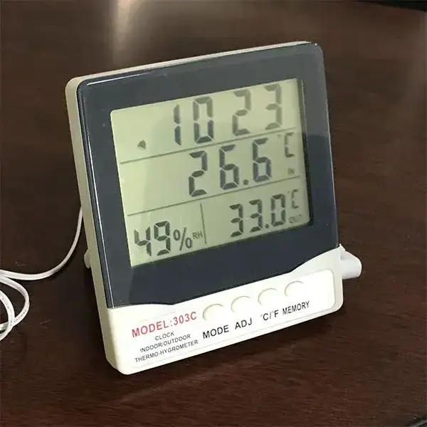 เครื่องวัดอุณหภูมิและความชื้นมีสายโพรบ 303C Thermo-Hygrometer รุ่น/รหัส 001037 รูปที่ 2